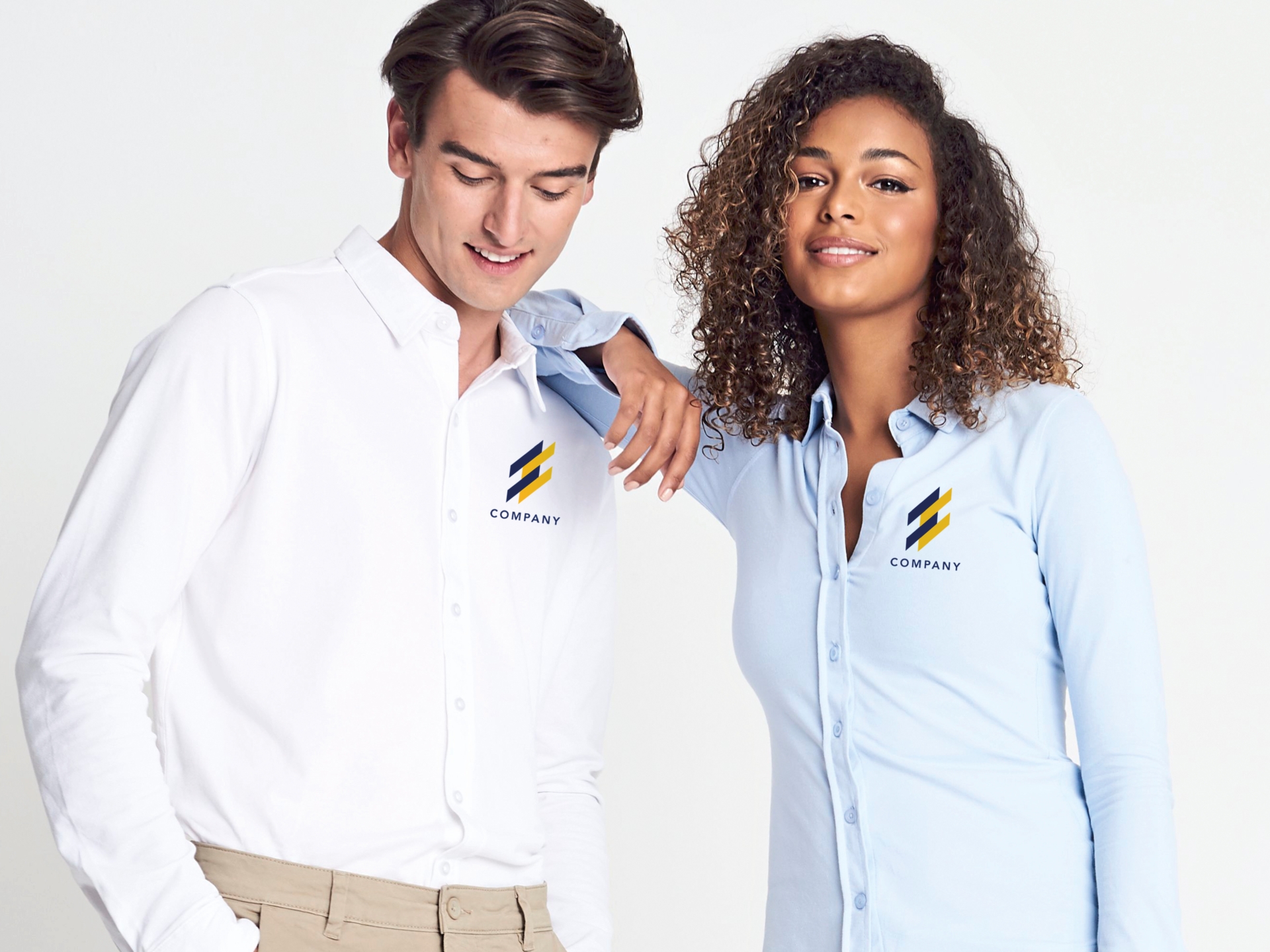Textilveredelung Business Hemden Blusen Firmenbekleidung Wunschmotiv Firmenlogo gedruckt Eigenes Logo